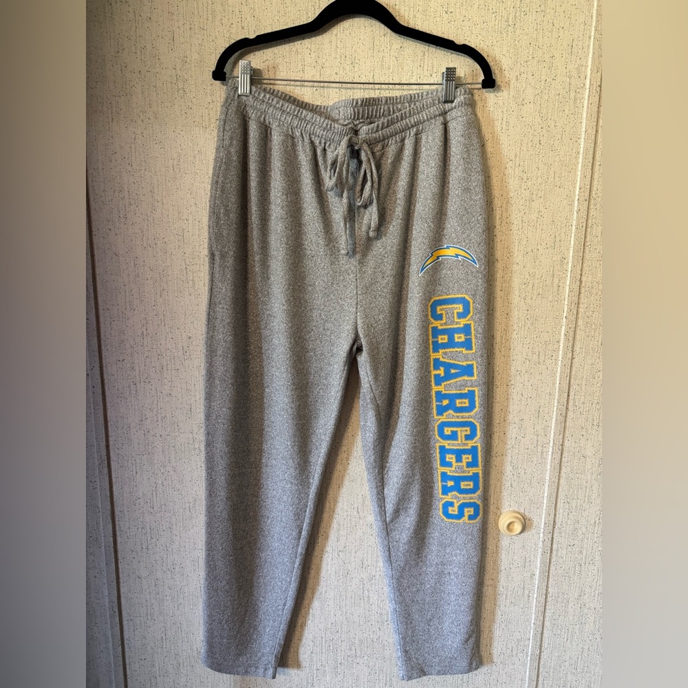 Men’s Chargers Sweaterknit pants NWOT